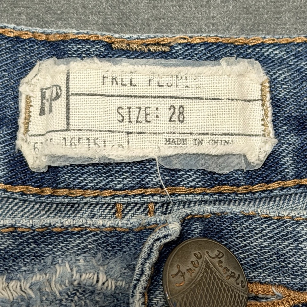 Free People Tulum Distressed Denim Shorts Embroidered Festival Boho Cutoff Sz 28 - Picture 4 of 7